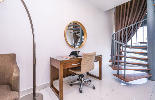 OYO Home 89599 Beautiful 2br 3 Towers - Foto 35