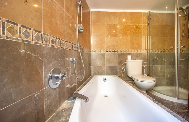 Art apartment in Mamila - Photo 25