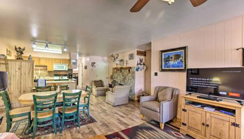 Red River Ski Condo on Main St - Mtn View! - Foto 4