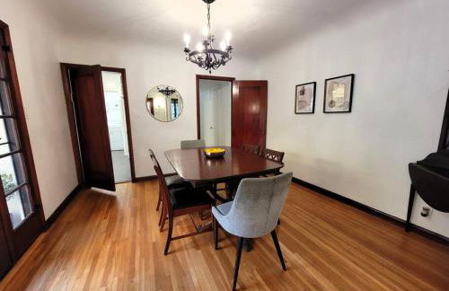 Glamorous Getaway: Exclusive 1BR LA Hotspots - Foto 33