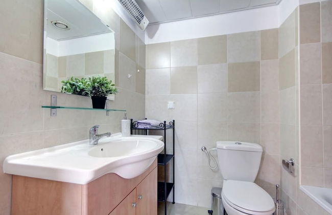 Peaceful Windows of Jerusalem - Foto 33