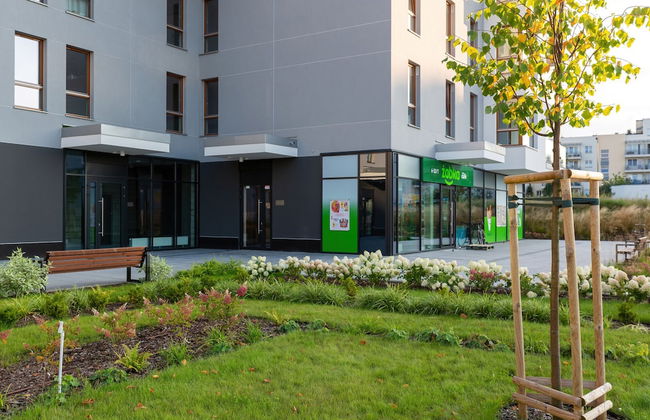 Warsaw Apartment Szajnowicza by Renters - Photo 46