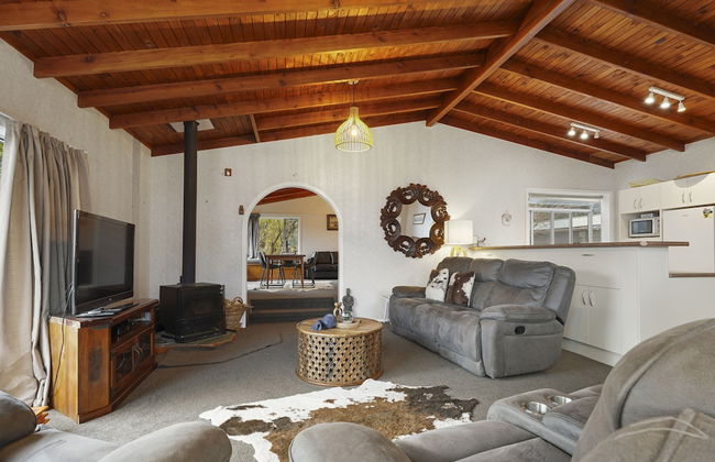 Lakeview Escape with spa - sauna - patio - Photo 24