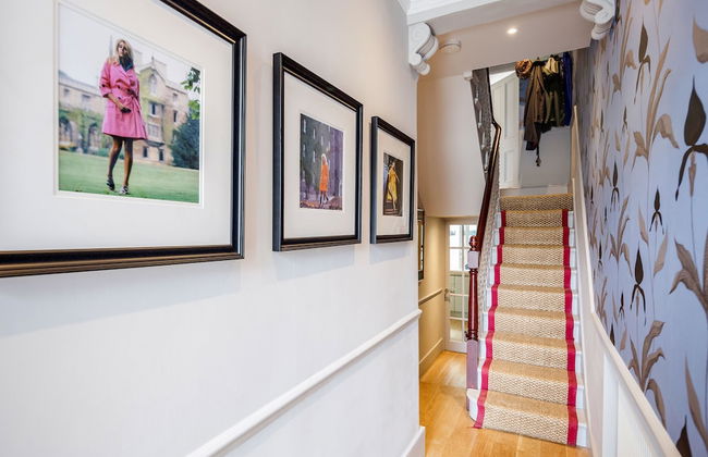 Exquisite Designers Abode - Photo 40