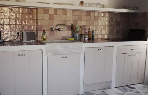 Hydra Artist House - Photo 41