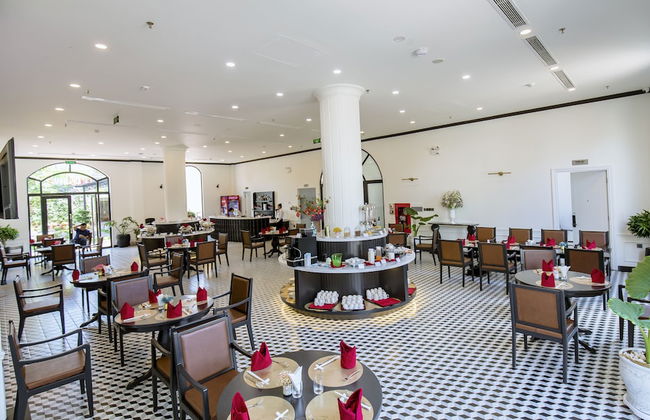 ROBIN HOTEL - Photo 32