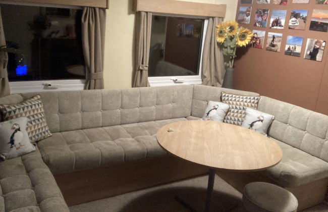 3 Bed Caravan Sea Views Discounted Ferry - Foto 8