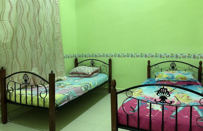 Seri Rendang Homestay Pekan Pahang - Photo 2