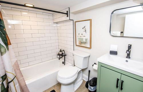 Renovated Downtown Annapolis w 3-Car Parking - Foto 51