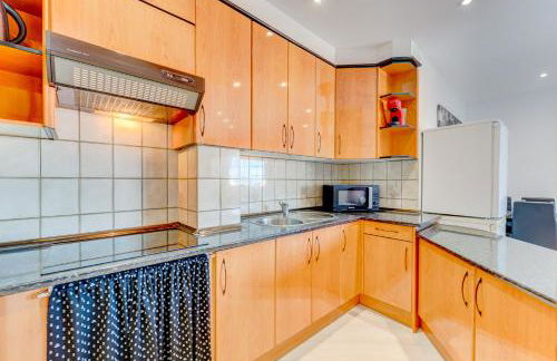 Wonderful apartment with a Sea view, WiFi, Pool - Foto 18