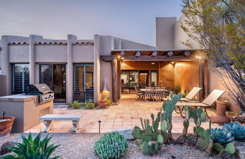 Exclusive Boulders Retreat near Downtown Cave Creek hiking scenic views. - Foto 23