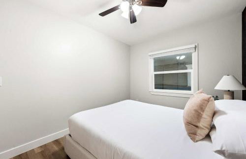 Updated Historic Suite with Queen Bed and Kitchen - Foto 21