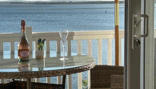 Unobstructed Sea Views , Rockley Park , Poole - Foto 1