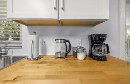 Cozy 4BR King Suite Home by WEC & Downtown! - Foto 19