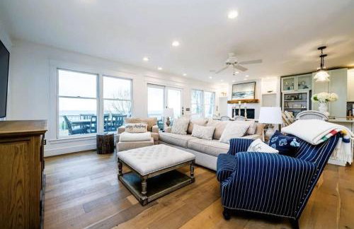 Beachfront Haven - Sunset Views - Hot Tub - BBQ - Family Friendly - Foto 12