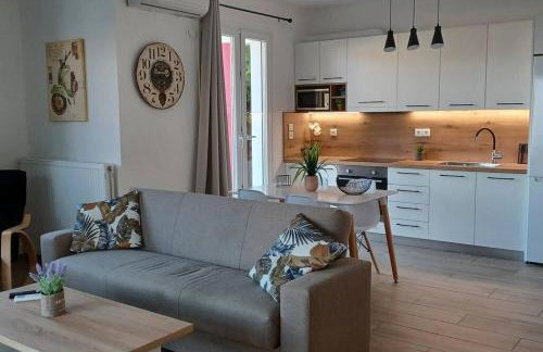 Seaview Luxury Apartment with private parking - Photo 12