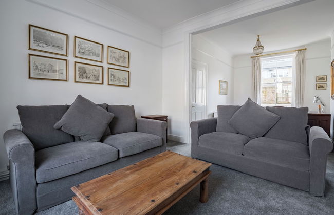 At Home in Chelsea - Photo 21