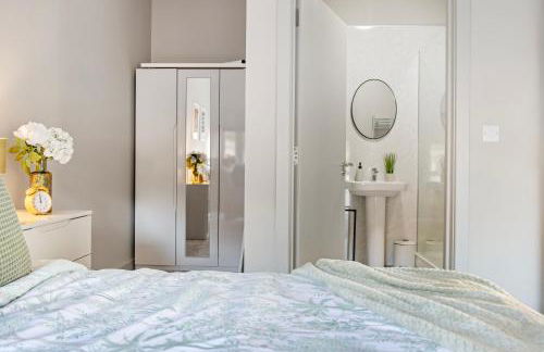 Brand New 1-Bed Flat With Free Parking - Foto 10