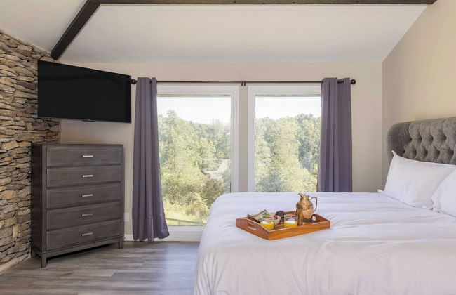 Amber Refresh by Avantstay Pool and Hot Tub - Foto 14