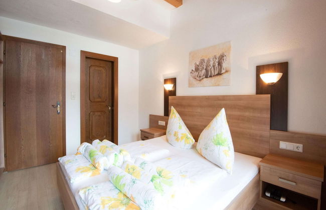 Beautiful Holiday Apartment in Umhausen With two Balconies - Foto 5