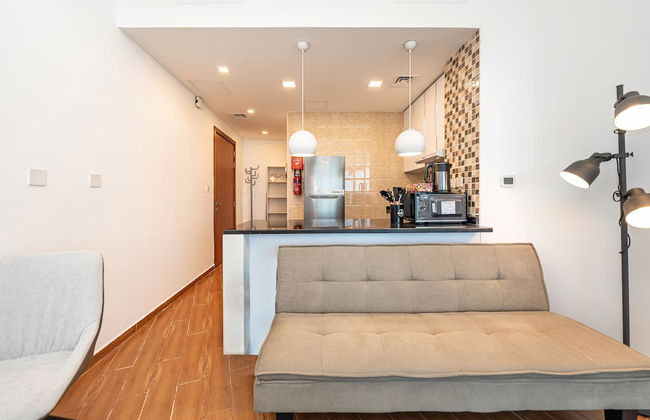 Luxury StayCation - Al Jawhara Tower Studio Apt in the Heart of Dubai - Photo 3