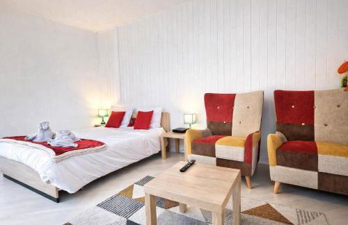 5 Mins to Train Station - Free Parking - DisneyLand - Escapade Perchée - Foto 1