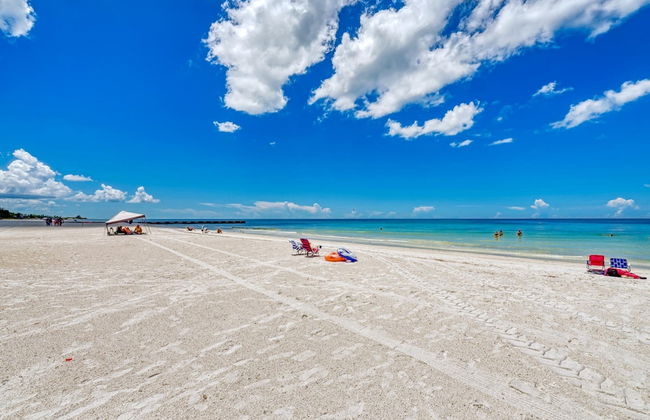 Cottage Haven-one Minute Walk To The Beach-private Yards-keyless Locks - Foto 35