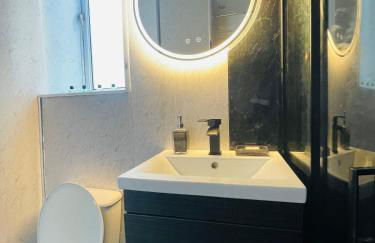 Luxury 3 Bedrooms Entire Flat - Self Check in & Check out - Photo 67