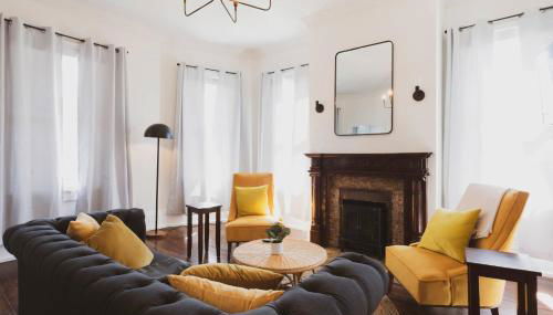 Entire Duplex 2 APTS & 6 BDRS near Forsyth Park! - Foto 1, furniture