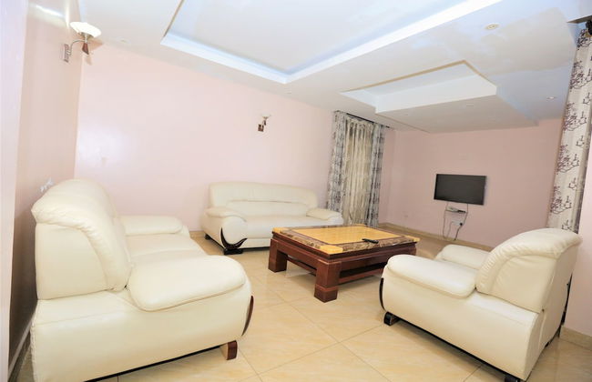 Goldmark Apartments - Photo 14