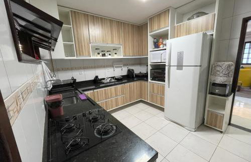 Casa para Família com Lazer Total - Próximo Aeroporto - Foto 17