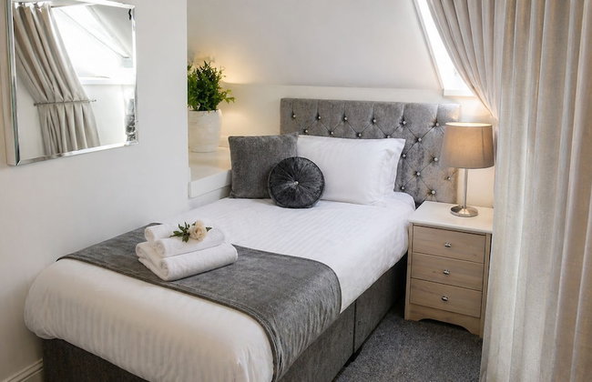 Falstaff Cottage, NEW HOT TUB, Sleeps up to 5, Stratford upon Avon - Foto 6