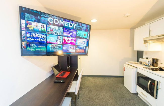 Spacious Comfortable Studio Near the University - Photo 26