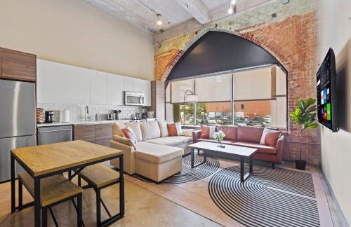 Luxury - Kay Bailey - Free Parking - Foto 1