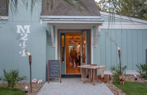 NEW LISTING! Views of Intracoastal Waterway - Sleep 4 - Foto 41