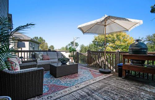 Stunning 5BR Villa Large Hot Tub & Scenic Yard - Foto 71