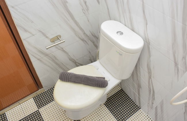 Nice And Cozy Studio At Tifolia Apartment - Photo 7