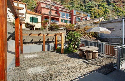 The Wave House - Two Bedroom Flat - Photo 41