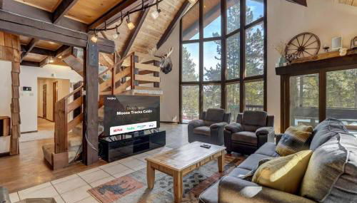 Moose Tracks Cabin - Hot Tub BBQ Billiards Groups - Foto 2