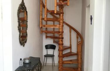 Bliss on the hill - Photo 2