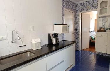 Lindo apartamento com vistas na praia do Gonzaguinha - Foto 45