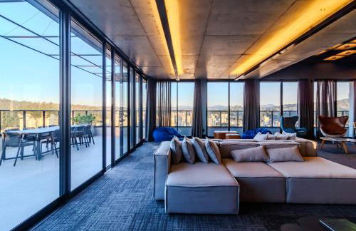 Loft Novo todo Mobiliado com WIFI Piscina e próximo a Oktober - Foto 9