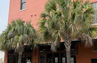 Exposed Elegance - Foto 32