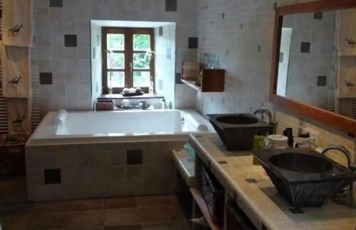 Villa spacieuse avec piscine à Le Chambon-sur-Lignon - Foto 19