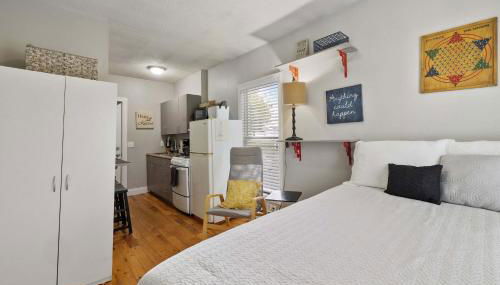 City Chic 2nd flr Studio w Enclosed Private Porch - Foto 4