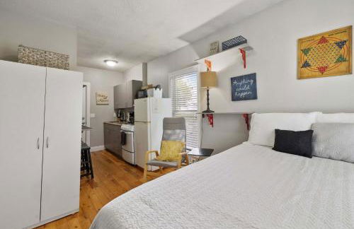 City Chic 2nd flr Studio w Enclosed Private Porch - Foto 4