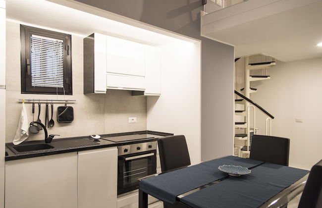 Contemporary 2 Bedroom Flat near University - Photo 20