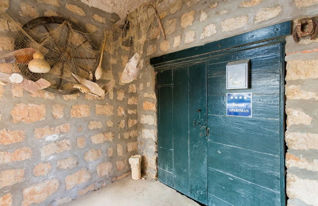 Dvori With Garden, Free Parking Next To Sea - Foto 18