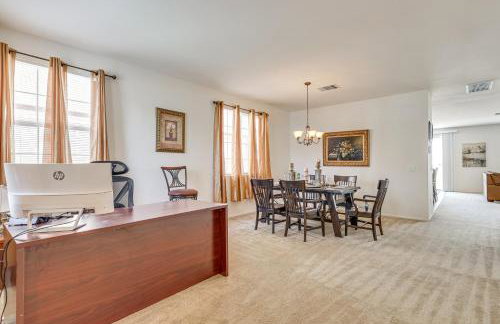 Large Menifee Home 1 Block to Neighborhood Park! - Foto 13