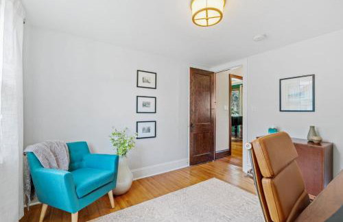 Lowry Parlour - Photo 26